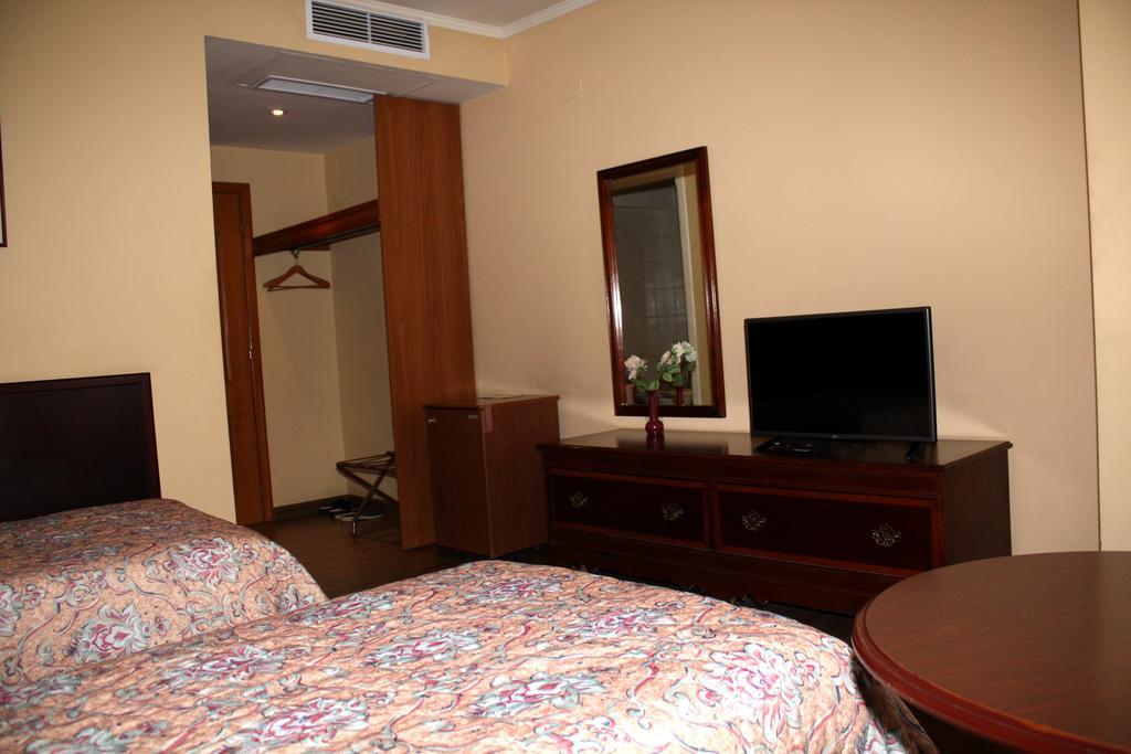 Hotel Regency Korce Exterior photo